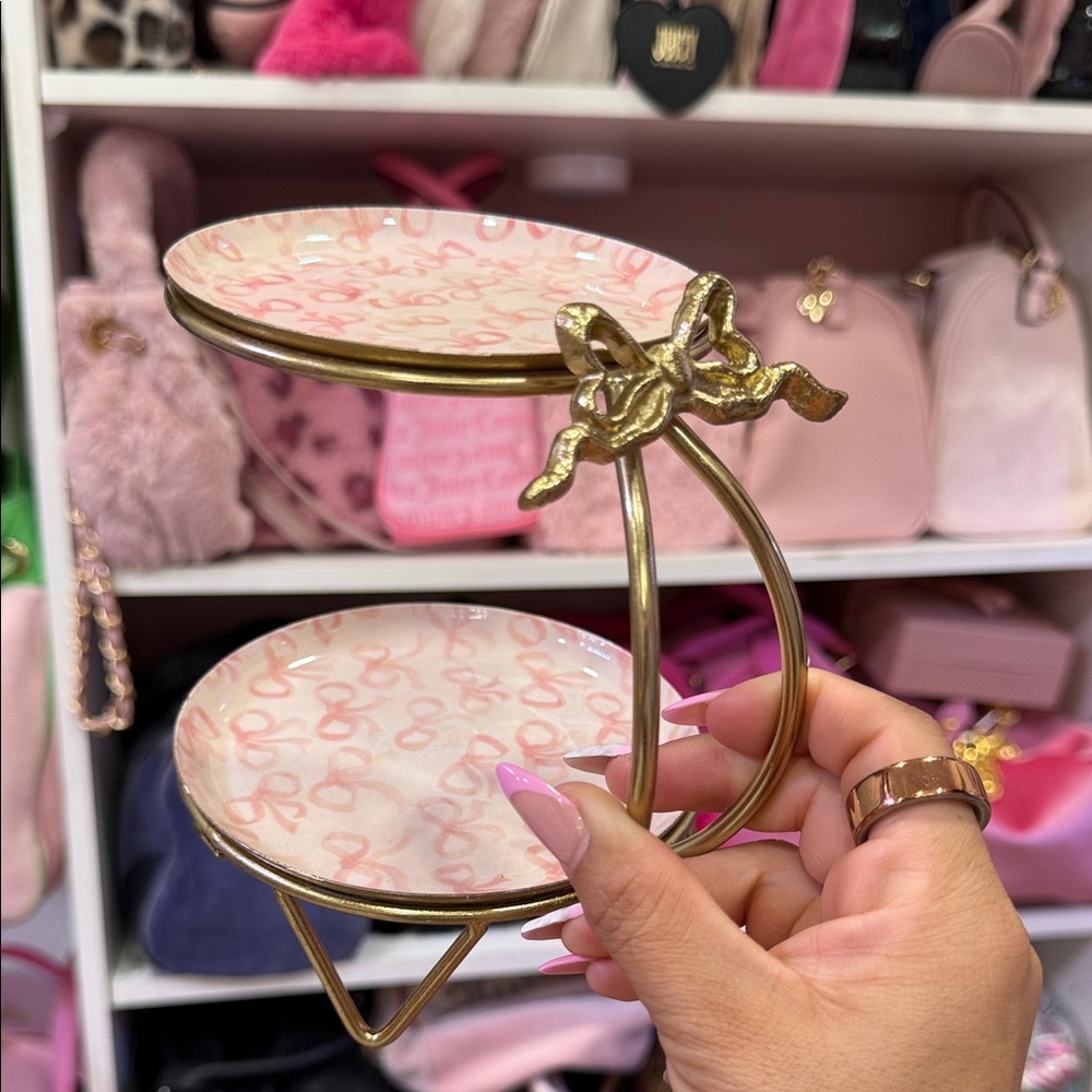 Elegant Pink and Gold Jewelry Stand